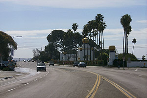 Encinitas Self realization center, highway 101 encinitas beach